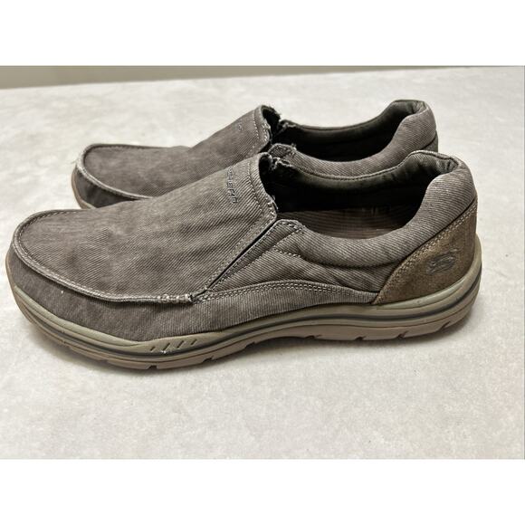 Skechers Men’s Size 10.5 Avillo Relaxed Fit Memory Foam Slip On Loafers 64109 - Picture 4 of 9